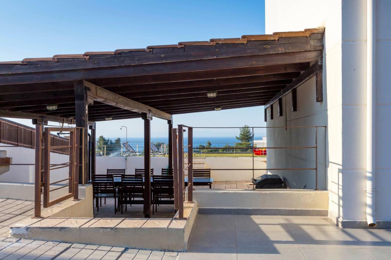 Villa Rossa Hanioti Luaran gambar